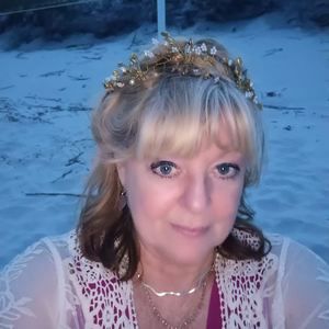 Meet your Posher, Deborah